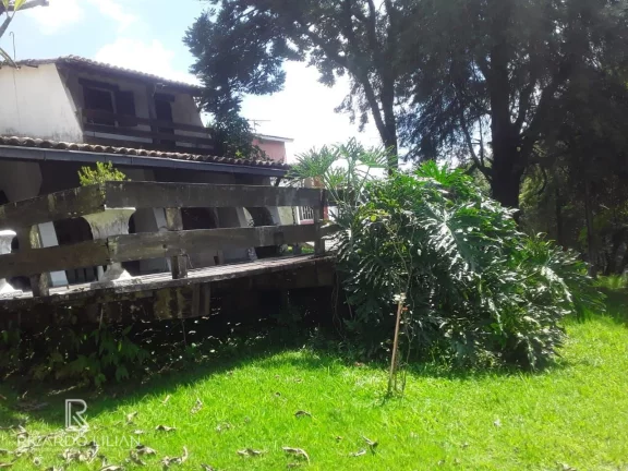 Imagem A VENDA!!! Casa em condominio com 3 dormitorios sendo uma suite, piscina e 4 vagas cobertas.