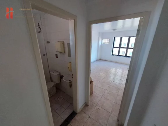 Imagem Sala comercial com 28m²na esquina com a Av. Brigadeiro Lima e Silva.