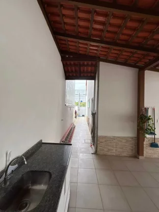 Imagem Casa com 3 dormitórios sendo 1 suíte e 4 vagas de garagem em Balneário Camboriú/SC