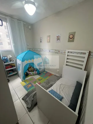 Imagem Apartamento à venda no Rio de Janeiro-RJ, bairro Camorim: 2 quartos, 1 sala, 1 banheiro, 1 vaga garagem, 50,00m².