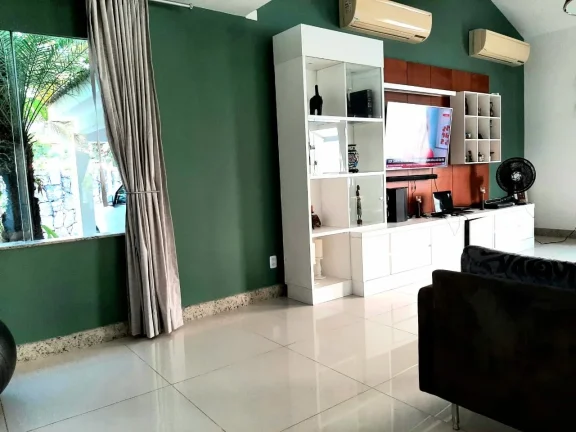 Imagem Casa em Condomínio Novo Leblon, em terreno de 1000 m², 6 suítes, jardins, piscina, área gourmet com churrasqueira.
