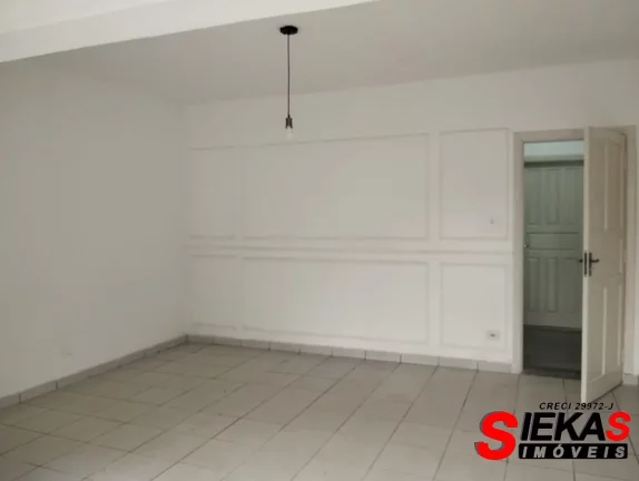 Imagem Casa comercial para venda ou locação em São Paulo-SP, Tatuapé: 5 quartos, 3 banheiros, 2 vagas, 200m². Venha conferir!