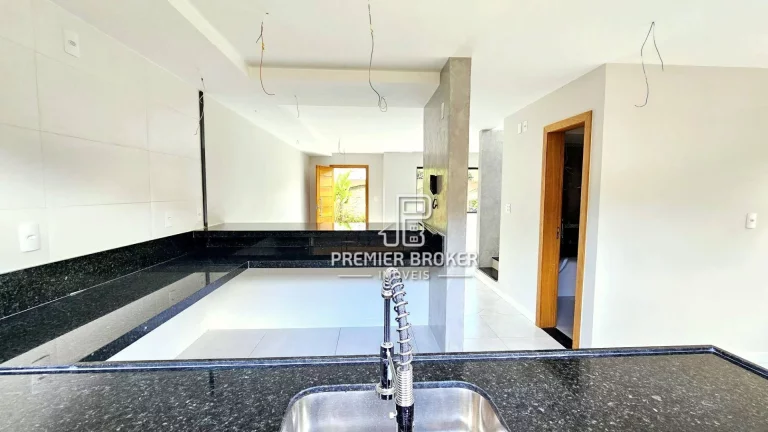 Imagem Casa à venda, 116 m² por R$ 690.900,00 - Nossa Senhora de Fátima - Teresópolis/RJ