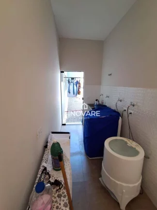 Imagem Casa com 3 dormitórios à venda, 177 m² por R$ 950.000,00 - Village Beira Rio - Itumbiara/GO