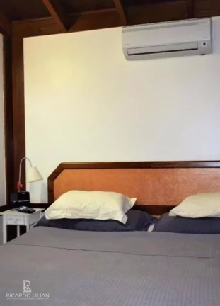 Imagem "Encante-se com esta Casa de Condomínio em Atibaia: Conforto e Lazer em um Só Lugar!"