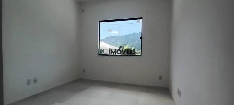 Imagem Casa a Venda no bairro Rio do Ouro - São Gonçalo, RJ
