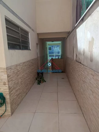Imagem Sobrado Santa Maria - 3 dormitórios e 1 suíte - Aceita permuta