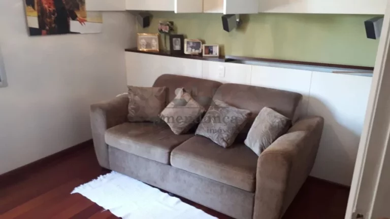 Imagem Apartamento bem espaçoso e repleto de armários. Living para 2 ambientes, lavabo, 3 dormitórios se...