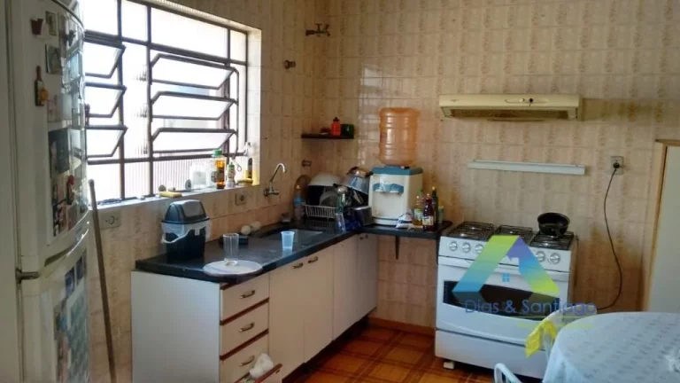 Imagem SANTO ANDRÉ Sobrado 189 metros, 2 dormitórios, EDICULA 4 vagas com ótima localização e valor !!!