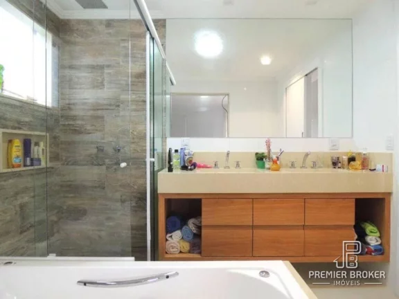 Imagem Casa à venda, 328 m² por R$ 2.000.000,00 - Vargem Grande - Teresópolis/RJ