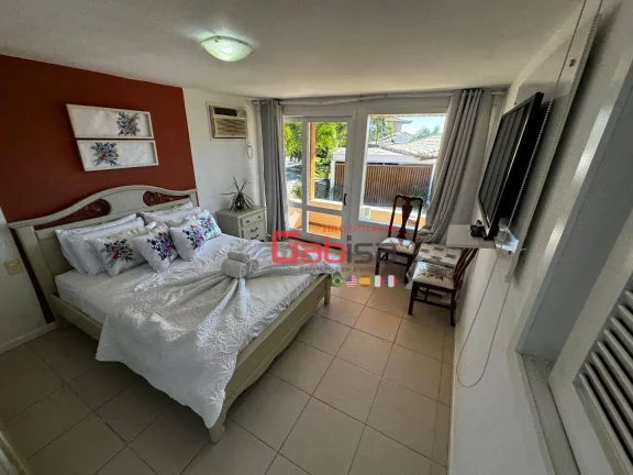 Imagem Casa com 5 dormitórios para alugar, 301 m² por R$ 3.280,01/dia - Ferradurinha - Armação dos Búzios/RJ