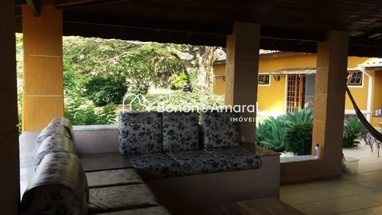 Imagem Venha desfrutar da paz e tranquilidade desta aconchegante casa térrea no Clube de Campo Valinhos, e...