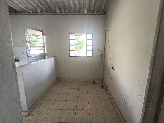 Imagem Casa com 2 Quartos para Alugar, 40 m² em Parque Duval De Barros (parque Durval De Barros) - Ibirité