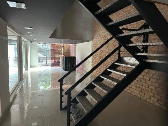 Imagem Prédio Comercial na Água Rasa com 10 Salas