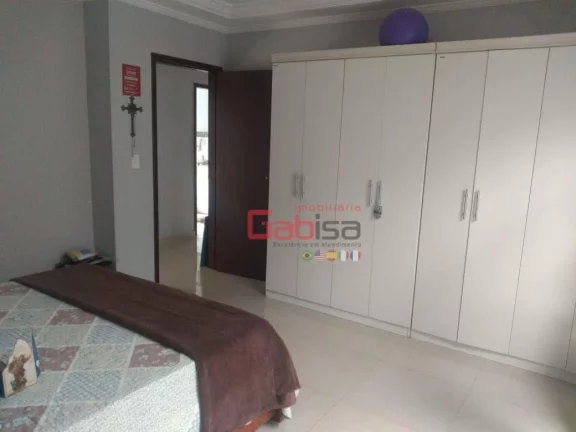 Imagem Casa com 3 dormitórios à venda, 240 m² por R$ 1.000.000,00 - Balneário São Pedro - São Pedro da Aldeia/RJ