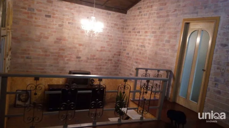 Imagem Casa 4 dormitórios sendo 2 suítes, 3 vagas de garagem