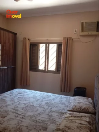 Imagem Imperdível Casa à Venda em Ribeirão Preto-SP, Parque Residencial Cândido Portinari: 3 Quartos, 1 Suíte, 2 Salas, 3 Banheiros, 10 Vagas de Garagem, 200m². Aproveite!