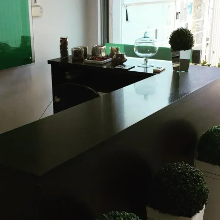 Imagem Salão Comercial de Alto Padrão para Locação na Vila Hortência, Sorocaba-SP: 5 Salas, 2 Banheiros, 150m² de Área.