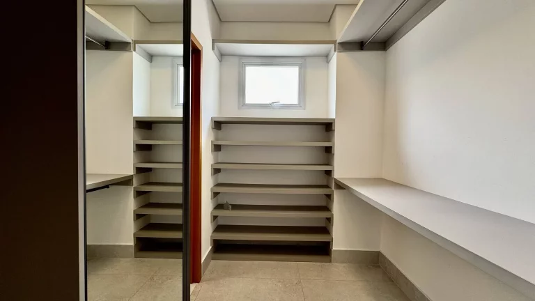 Imagem Casa com 6 dormitórios à venda, 463 m por R$ 6.950.000,00 - Riviera