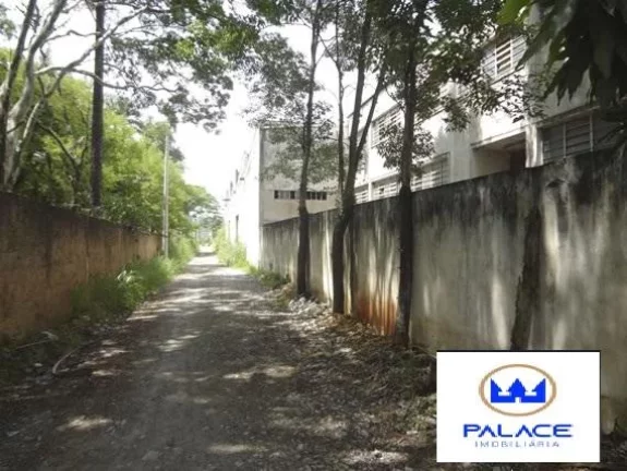 Imagem Ãrea na beira da Rodovia, com terreno de aproximadamente 6.000mÂ², contendo um barracÃ£o de 1.000mÂ...