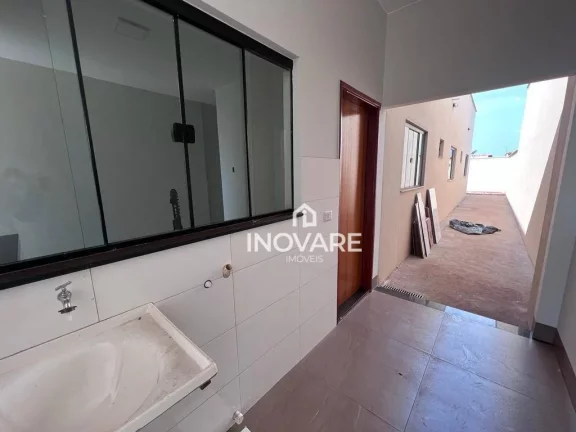Imagem Casa com 3 dormitórios à venda por R$ 350.000,00 - Setor Planalto - Itumbiara/GO