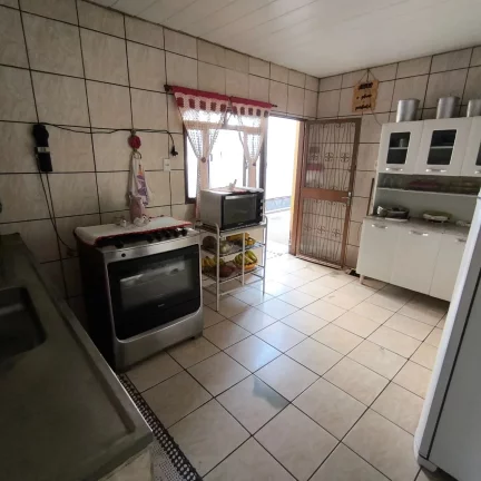 Imagem Casa 2/4 Com Barracao No Santa Luzia