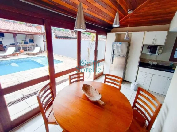 Imagem Casa Mobiliada à venda em Condomínio Fechado em Horto Florestal - Ubatuba/SP.