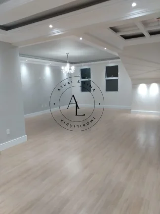 Imagem Exclusiva Casa de Luxo em Bolsão de Segurança com Piscina e 6 Suítes - 540m2 de Sofisticação