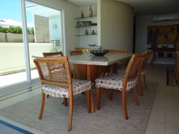 Foto do imóvel: EXCELENTE COBERTURA PARA LOCAÇÃO DE TEMPORADA EM JURERE INTERNACIONAL