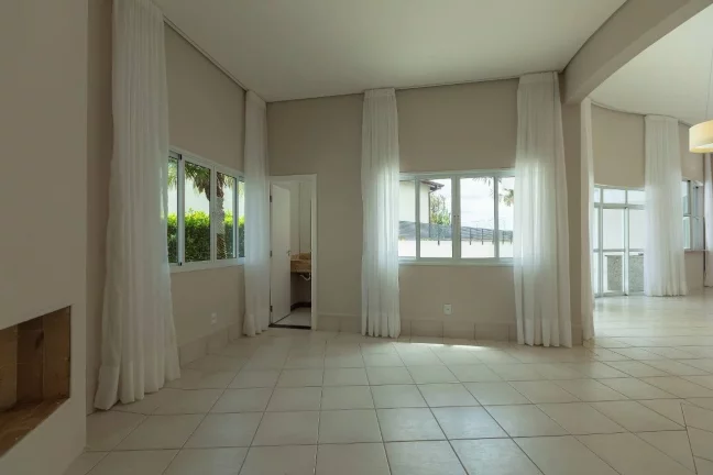 Imagem Casa com 4 dormitórios à venda no Alphaville Campinas/SP