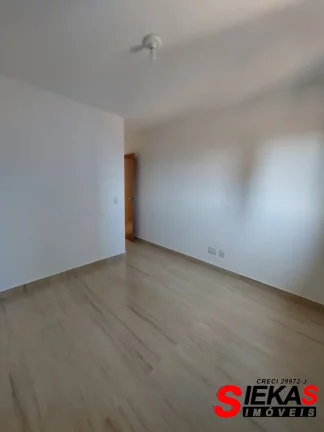 Imagem Imóvel de alto padrão com 3 quartos e 2 salas na Vila Granada, São Paulo-SP - 125 m² - 2 vagas - Imperdível!