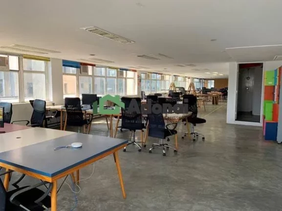 Imagem Vende-se meia laje comercial (REFORMADA E ALUGADA) na Faria Lima em prédio