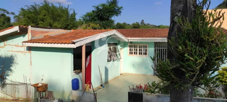Imagem Chácara com muito verde na Roseira