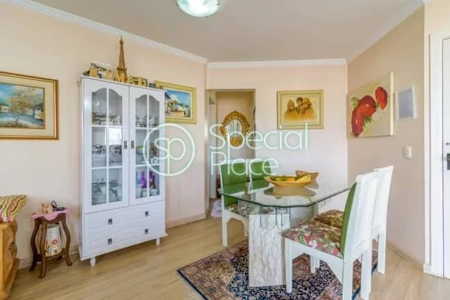 Imagem Apartamento com 3 dormitórios com armários, sendo 1 uma suíte, banheiro, ampla sala de visitas co...
