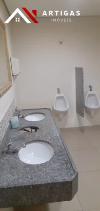Imagem Ponto Comercial para Locação Comercial na Mooca 300m2 Salão Recepção Banheiros Estacionamento