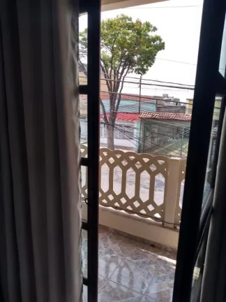 Imagem Sobrado à venda com 3 dormitórios e 2 vagas na Rua Mandassaia - Cidade A.E.Carvalho