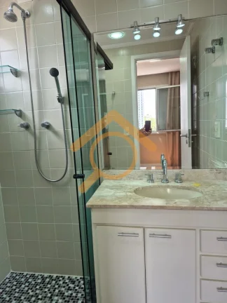 Imagem Cobertura de luxo em Santo Amaro: 3 quartos, 1 suíte, 2 salas, 2 vagas. Agende sua visita agora!