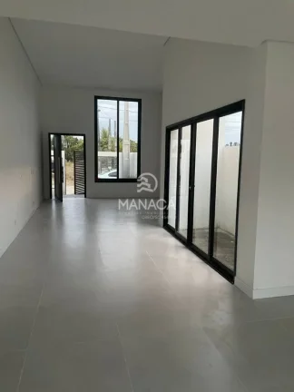 Imagem Casa com 3 Quartos e Amplo Quintal – Acabamento Impecável no Bairro Itajuba, Barra Velha/SC