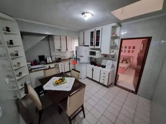 Imagem Sobrado à venda 2 Quartos, 2 Suites, 2 Vagas, Vila Alpina, São Paulo - SP