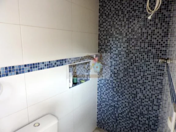 Imagem 3 amplas suítes repleta de armários, sendo duas avarandadas com vista espetacular, 4 vagas