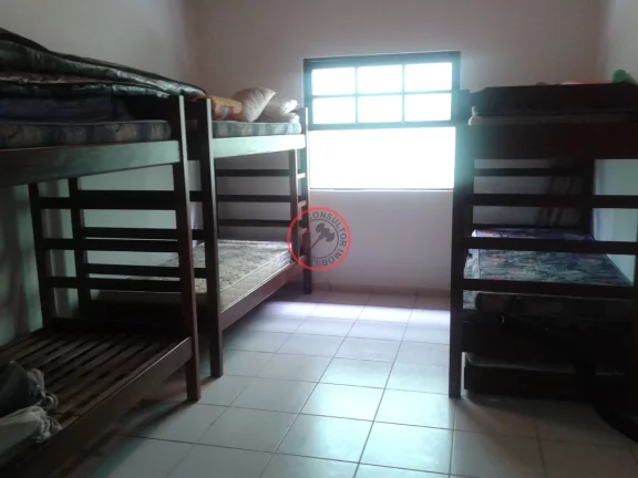 Imagem CASA AMPLA COM 4 DORMITÓRIOS, SENDO 1 SUÍTE, QUINTAL, PISCINA AREA GOURMET, EM EXCELENTE LOCALIZAÇÃO A VENDA EM BOISSUCANGA