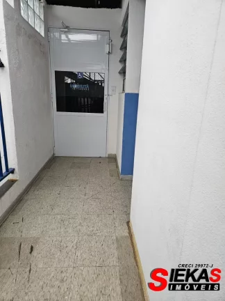 Imagem Ponto Comercial na Penha - São Paulo-SP: Espaço com 9 salas, 14 banheiros e 350m² de área!