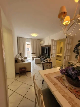 Imagem Apartamento quadra mar mobiliado com 2 dormitórios sendo 1 suíte e 1 vaga em Balneário Camboriú
