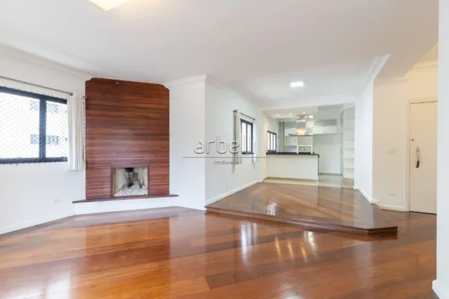 Imagem Apartamento com 147m², 3 dormitórios sendo 1 suíte, 4 banheiros, 1 lavabo, living, salas de estar...