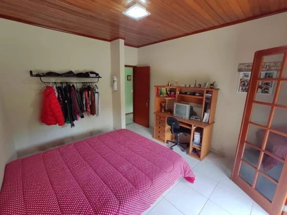 Imagem Vendo esta linda propriedade em Nova Friburgo. Bairro: Campo do Coelho.