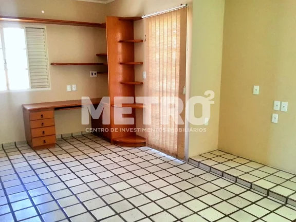 Imagem Casa à venda no Bairro São José com 3 quartos, sendo 2 suítes, PETROLINA - PE