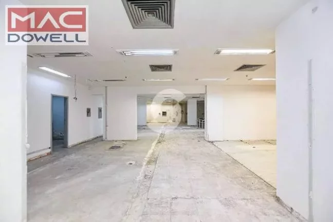 Imagem Oportunidade Única: Ponto Comercial de Prestígio no Ingá, Niterói/RJ
