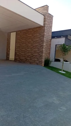Imagem Casa em Condomínio à Venda em Sorocaba-SP, Wanel Ville: 3 Quartos, 1 Suíte, 3 Salas, 4 Vagas de Garagem, 140m².