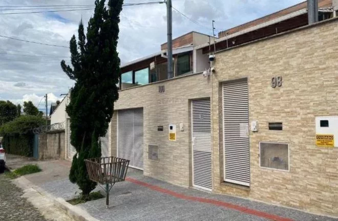 Imagem Casa 04 Quartos, sendo 3 suítes - Santa Amélia