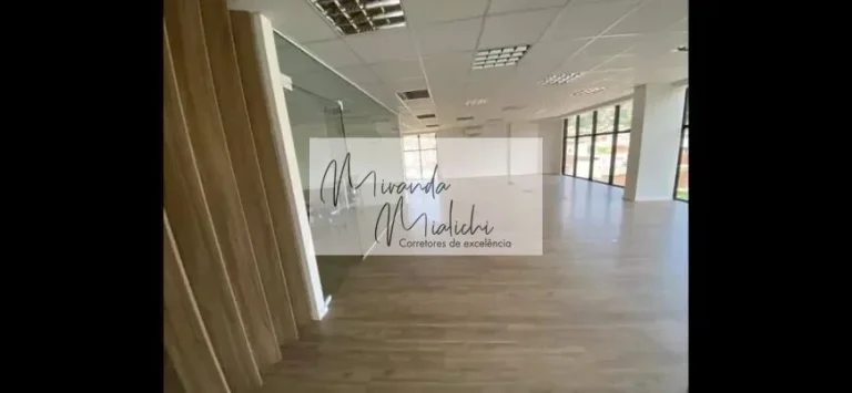 Imagem Pavilhão/Galpão à venda no bairro Centro - Florianópolis/SC
